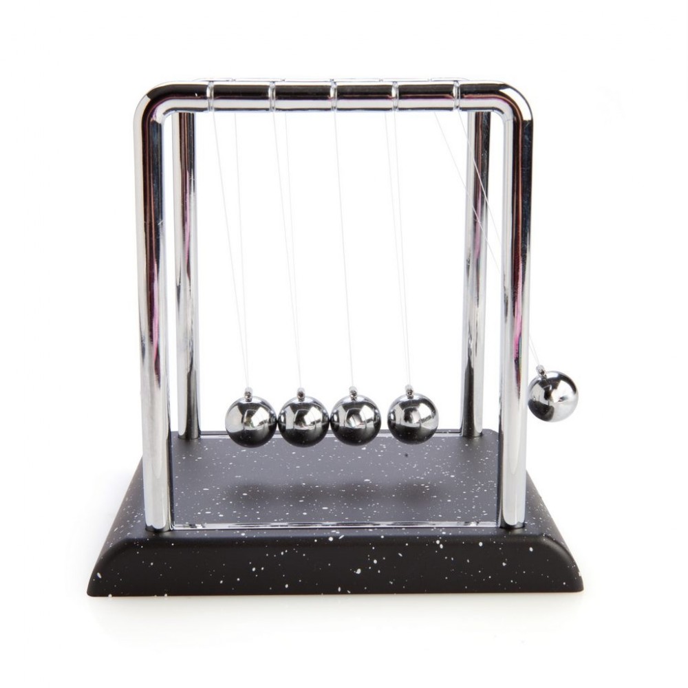 newton's cradle desk toy